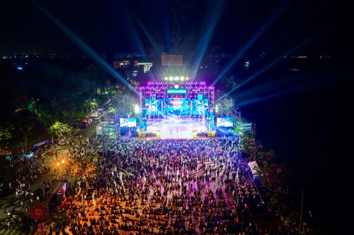 Hơn nửa triệu khách Du lịch Cần Thơ dịp Tết 2026 với doanh thu ấn tượng - Ảnh 1. Hơn nửa triệu khách Du lịch Cần Thơ dịp Tết 2026 với doanh thu ấn tượng - Ảnh 1.