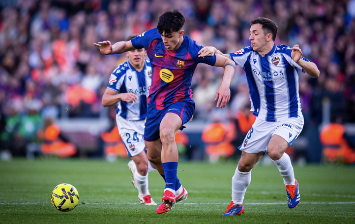 Barcelona thắng &aacute;p đảo Levante, vững ng&ocirc;i đầu La Liga - Ảnh 1.