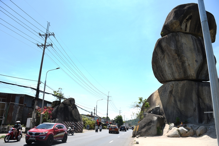 Độc lạ kỳ quan &ldquo;Đ&aacute; Ba Chồng" - Ảnh 4.