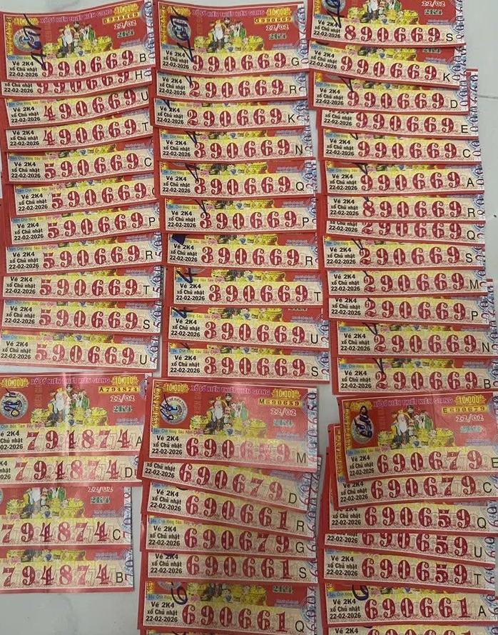 Xổ số miền Nam 2026: Những kh&aacute;ch h&agrave;ng tr&uacute;ng giải độc đắc tại TPHCM v&agrave; Cần Thơ - Ảnh 2.