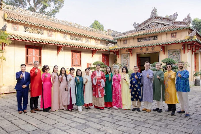 Tet greetings from UK, US envoys - Ảnh 2.