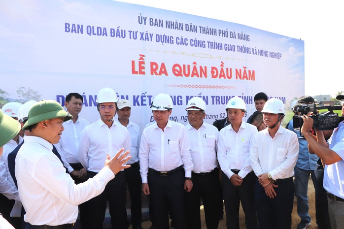 Chủ tịch Đ&agrave; Nẵng: Năm con ngựa phải "phi nhanh" ngay từ đầu năm - Ảnh 1.