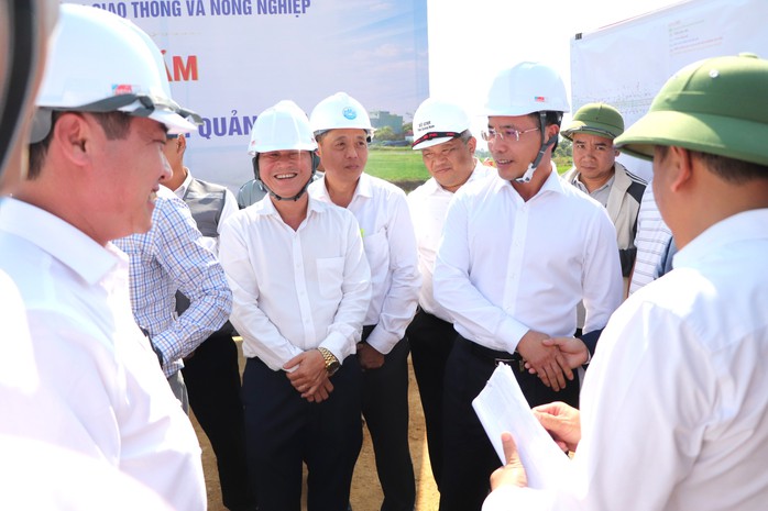 Chủ tịch Đ&agrave; Nẵng: Năm con ngựa phải "phi nhanh" ngay từ đầu năm - Ảnh 2.