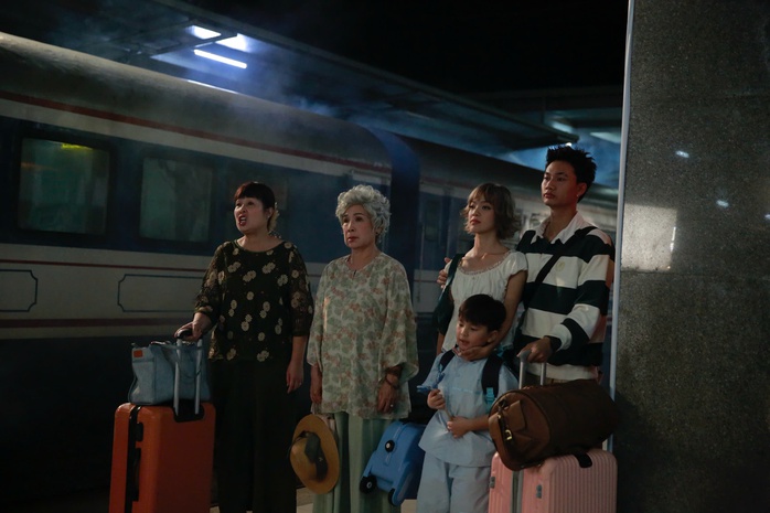 "Nhà mình đi thôi" ra rạp mùng 10 Tết - Ảnh 6.