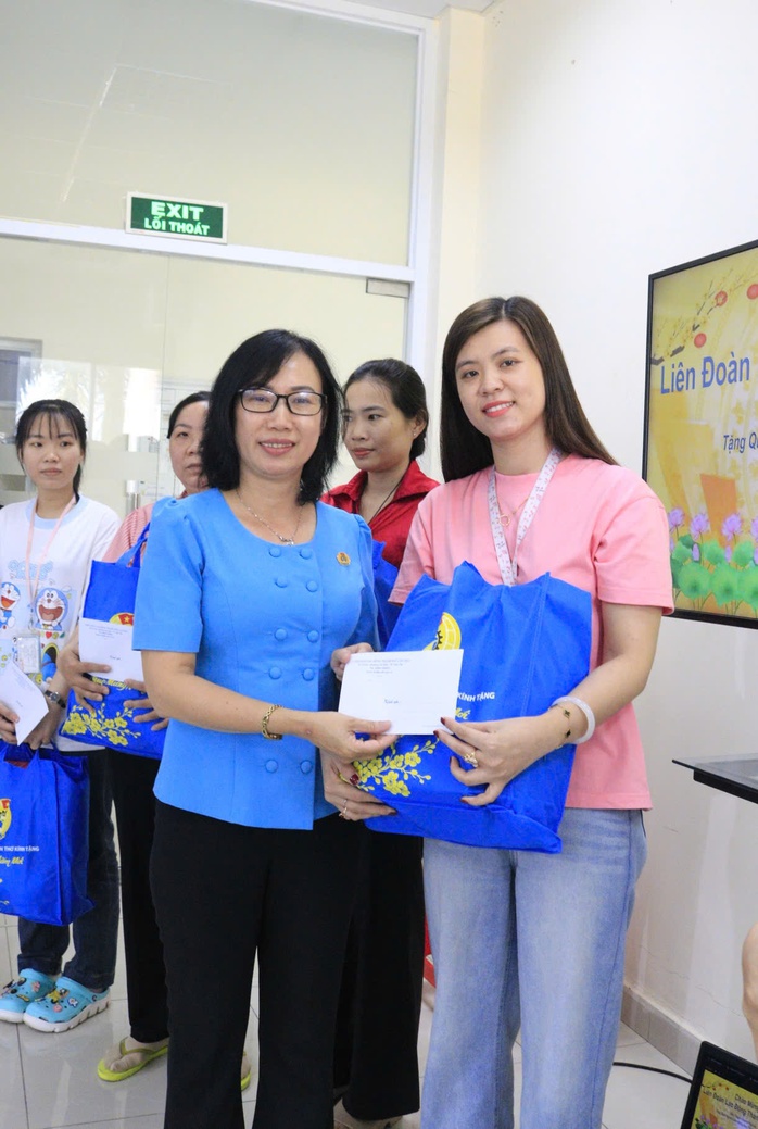 L&atilde;nh đạo LĐLĐ TP Cần Thơ "x&ocirc;ng đất" doanh nghiệp đầu năm - Ảnh 3.