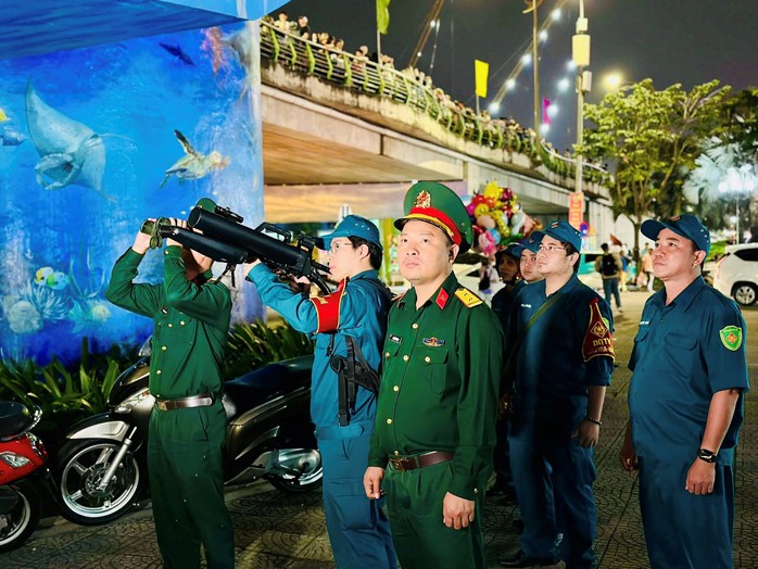 Không để ảnh hưởng an toàn bay - Ảnh 2. Không để ảnh hưởng an toàn bay - Ảnh 2.