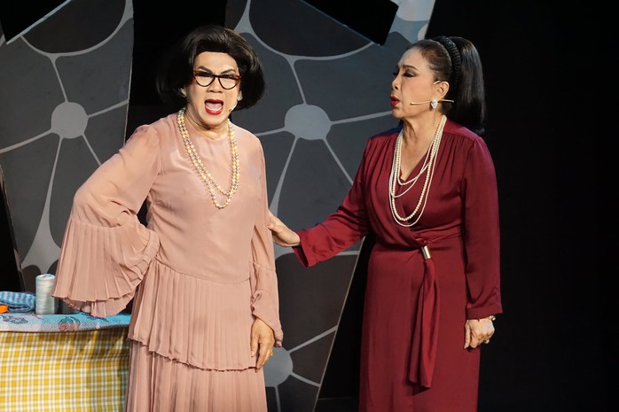 Sân khấu Thiên Đăng chinh phục khán giả, NSƯT Thành Lộc xuất thần với 4 vai mới - Ảnh 4.