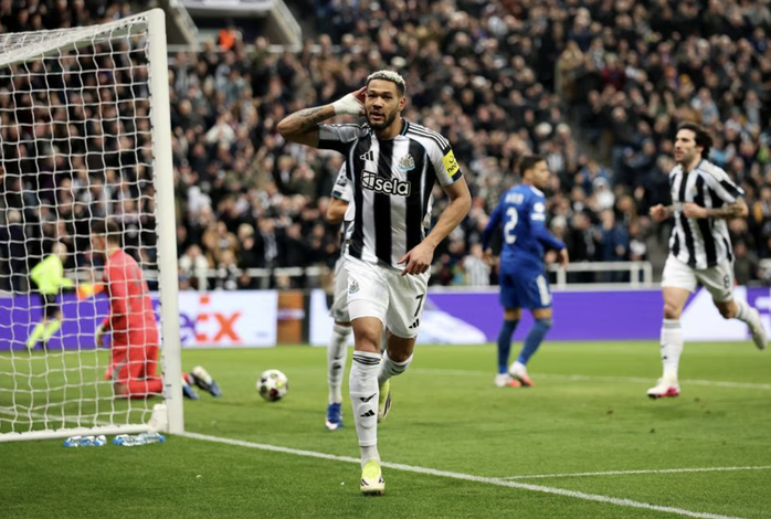 Mưa bàn thắng của Newcastle tiễn Qarabag rời Champions League - Ảnh 2.