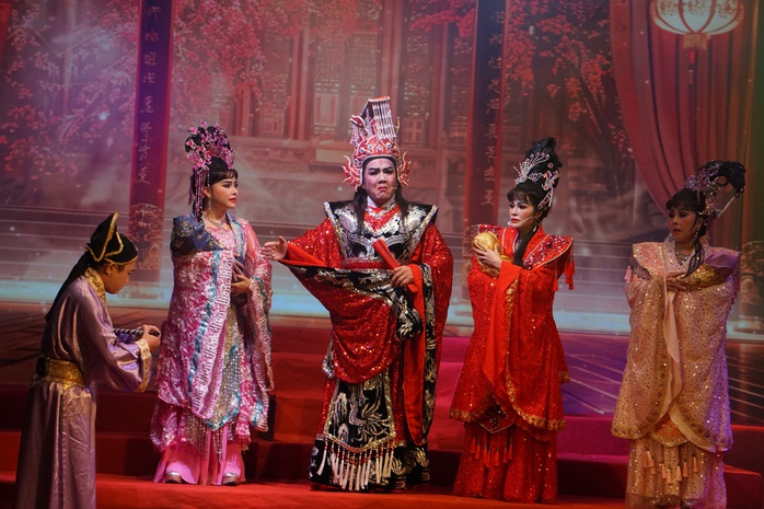 Võ Minh Lâm, Hoàng Hải, Nguyễn Văn Mẹo tung hứng tiếng cười trong vở"Phước Lộc Thọ" - Ảnh 2.