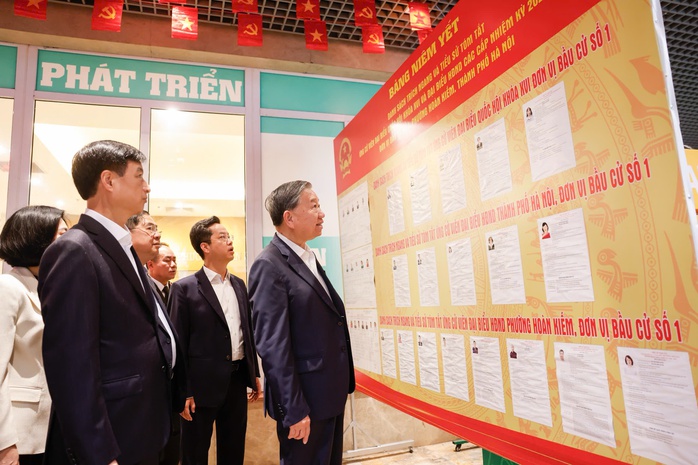 Tổng Bí thư Tô Lâm tham gia Hội nghị cử tri ứng cử đại biểu Quốc hội khóa XVI - Ảnh 1. Tổng Bí thư Tô Lâm tham gia Hội nghị cử tri ứng cử đại biểu Quốc hội khóa XVI - Ảnh 1.