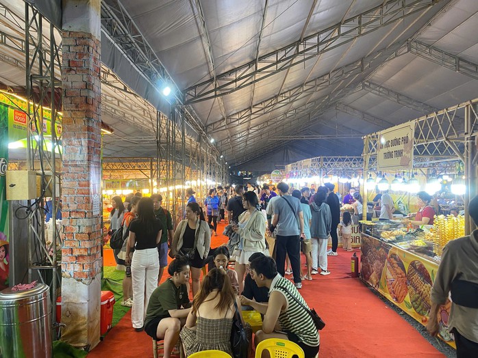 TPHCM chấn chỉnh việc quản l&yacute; tổ chức c&aacute;c sự kiện tại khu vực trung t&acirc;m - Ảnh 1.