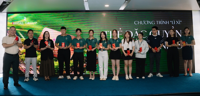  Một tập đoàn BĐS tại Đà Nẵng "lì xì sức khỏe" cho nhân viên đầu năm mới - Ảnh 6.