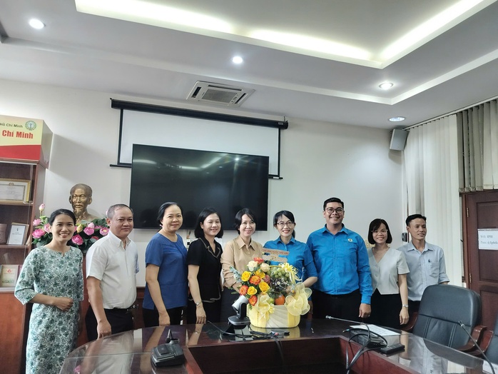 Chung tay vì mục tiêu bảo vệ sức khỏe người dân - Ảnh 1.