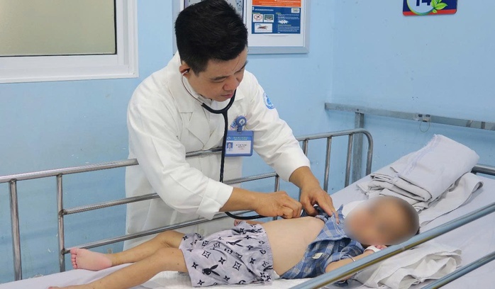 Giành lại cơ hội sống cho trẻ kém may mắn - Ảnh 1.