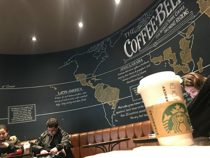 C&Agrave; PH&Ecirc; PHỐ: Từ kinh đ&ocirc; đến vỉa h&egrave; - Ảnh 1.