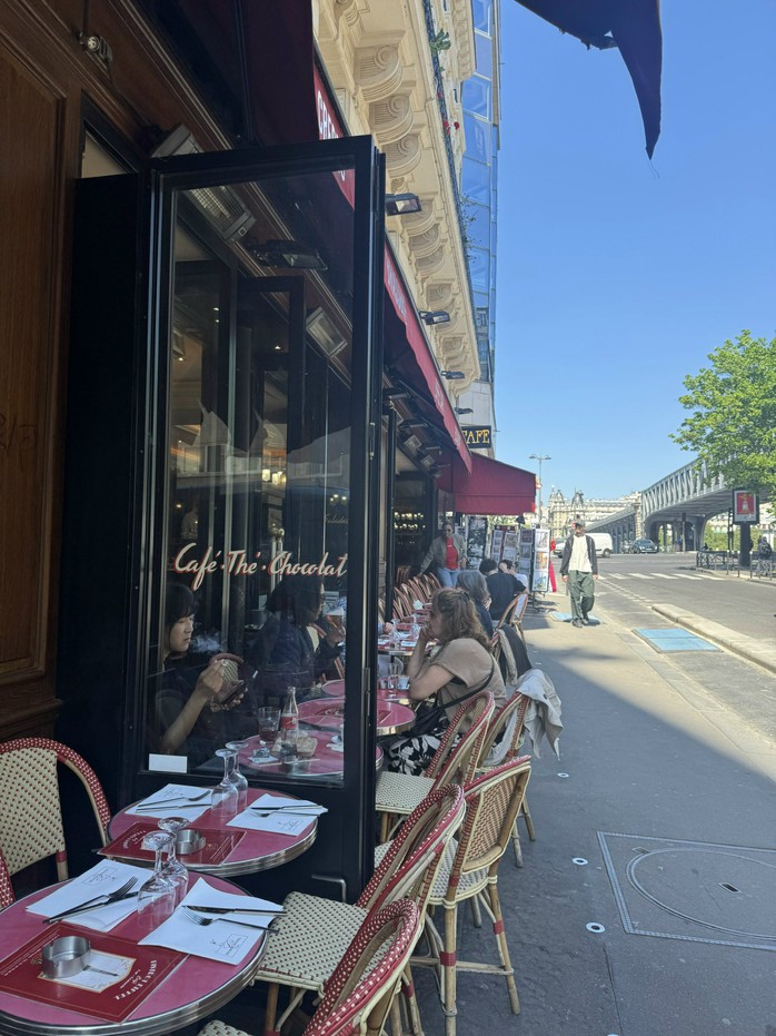 C&Agrave; PH&Ecirc; PHỐ: Từ kinh đ&ocirc; đến vỉa h&egrave; - Ảnh 4.