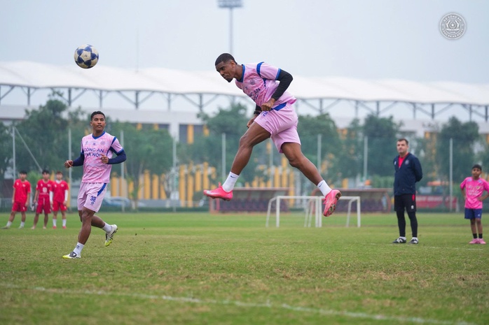  Chờ bất ngờ! - Ảnh 1.