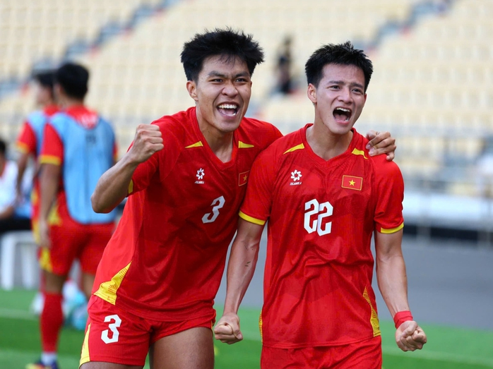 B&Igrave;NH LUẬN: B&agrave;i học từ vụ chuyển nhượng L&yacute; Đức - Ảnh 1.