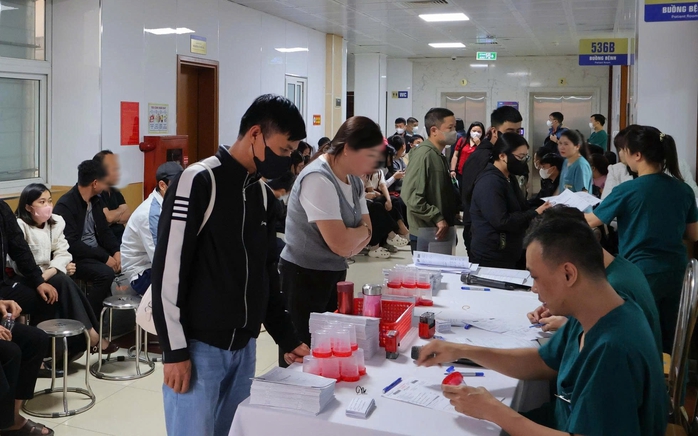 Tự ý dùng testosterone, nam giới đối mặt nguy cơ hiếm muộn - Ảnh 2.