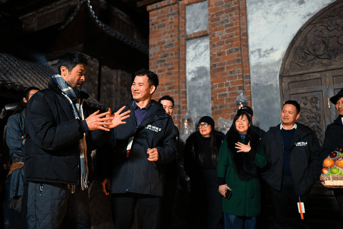 Phim tái xuất của Johnny Trí Nguyễn sẽ ra rạp dịp lễ 2-9 - Ảnh 5. Phim tái xuất của Johnny Trí Nguyễn sẽ ra rạp dịp lễ 2-9 - Ảnh 4.