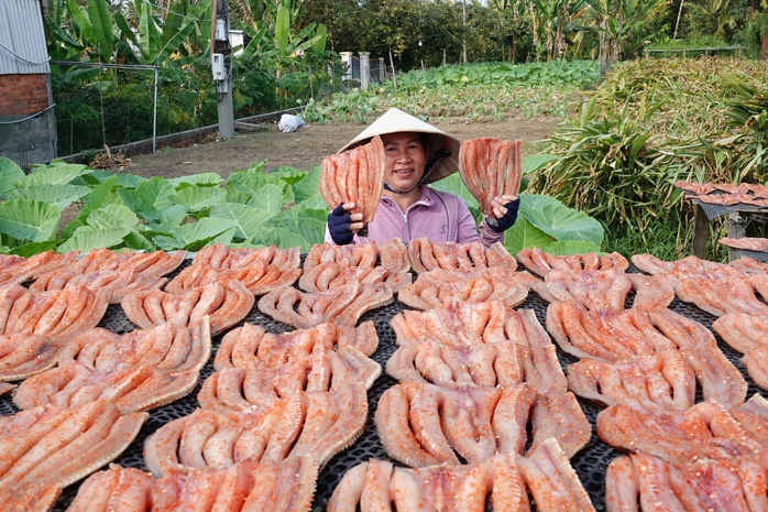 Kh&ocirc; c&aacute; l&oacute;c Cần Thơ: Nguồn thu nhập ổn định cho Người d&acirc;n dịp Tết 2026 - Ảnh 2.