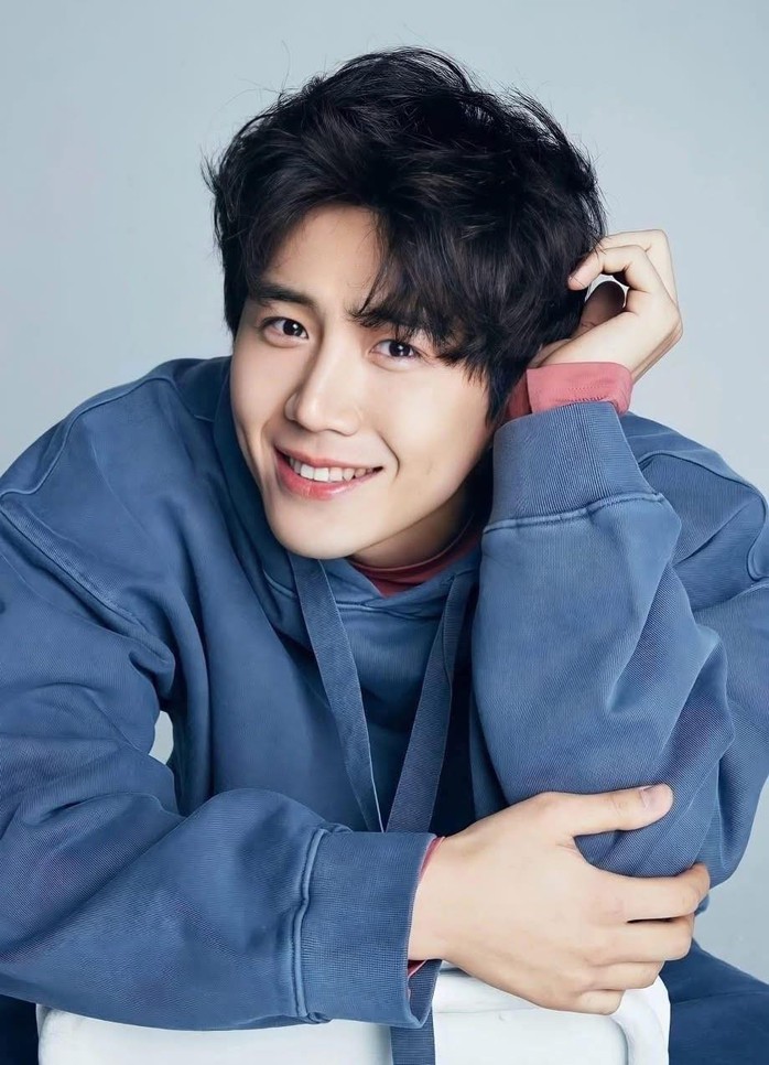 Mỹ nam "Tiếng y&ecirc;u n&agrave;y, anh dịch được kh&ocirc;ng?" xin lỗi, nộp th&ecirc;m thuế - Ảnh 3.