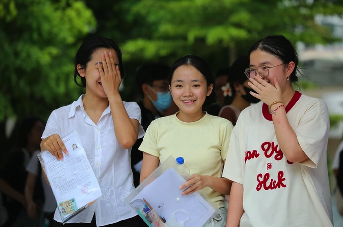 Bộ GD-ĐT kh&ocirc;ng c&ocirc;ng bố đề minh họa tốt nghiệp THPT 2026 - Ảnh 1.