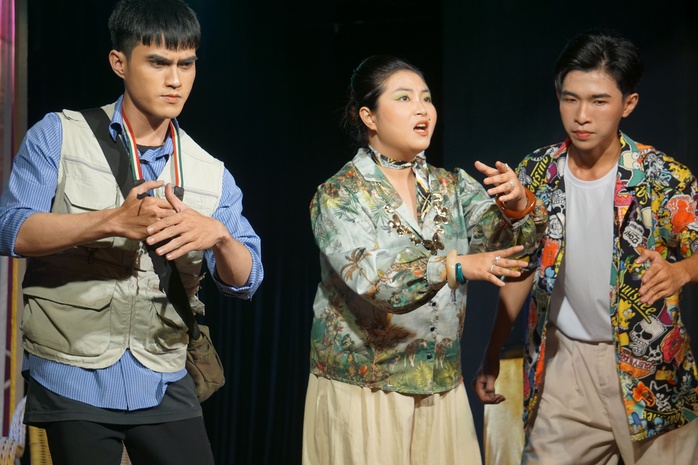 Hữu Nghĩa, Quốc Bảo ra mắt team s&acirc;n khấu Hương S&agrave;i G&ograve;n diễn tại s&acirc;n khấu lầu 1 "5B" - Ảnh 4.