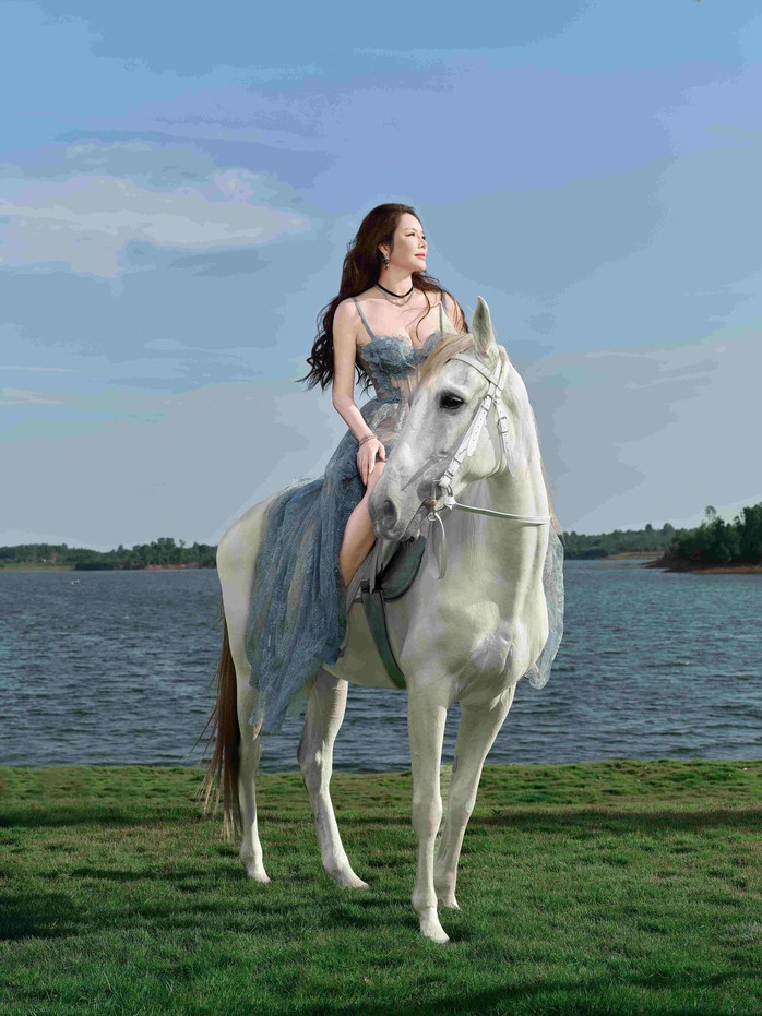 Lý Nhã Kỳ đón Tết Bính Ngọ theo cách riêng - Ảnh 5.