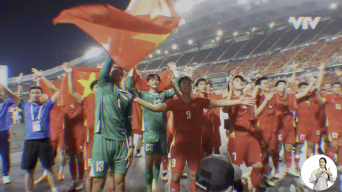 Vỗ tay cho một Việt Nam "ch&acirc;n cứng đ&aacute; mềm" trong MV đầy tự h&agrave;o của Phương Ly  - Ảnh 1.