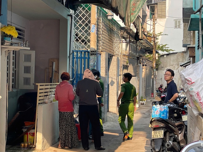 Vụ ch&aacute;y TPHCM khiến 3 mẹ con tử vong: Lời chia buồn từ Ph&oacute; B&iacute; thư Nguyễn Phước Lộc - Ảnh 2.