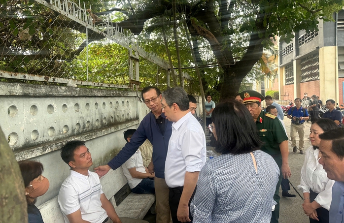 Vụ ch&aacute;y TPHCM khiến 3 mẹ con tử vong: Lời chia buồn từ Ph&oacute; B&iacute; thư Nguyễn Phước Lộc - Ảnh 1.