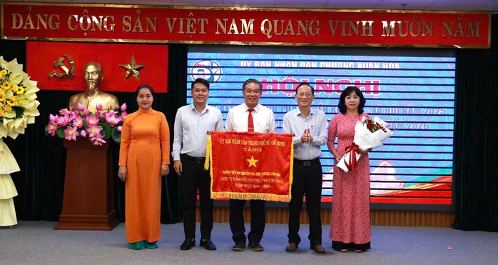 Phường Xu&acirc;n h&ograve;a đặt trọng t&acirc;m x&acirc;y dựng ch&iacute;nh quyền n&acirc;ng cao chất lượng phục vụ năm 2026 - Ảnh 2.