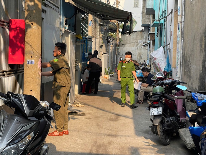 Nh&acirc;n chứng kể lại gi&acirc;y ph&uacute;t ch&aacute;y khiến 3 mẹ con tử vong ở TPHCM - Ảnh 2.