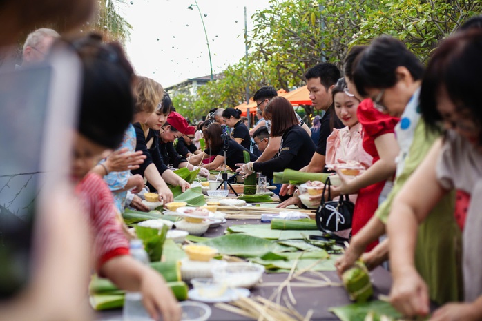Nha Trang: "G&oacute;i b&aacute;nh T&eacute;t - Trở về Tết xưa" mừng xu&acirc;n B&iacute;nh Ngọ 2026 - Ảnh 1.