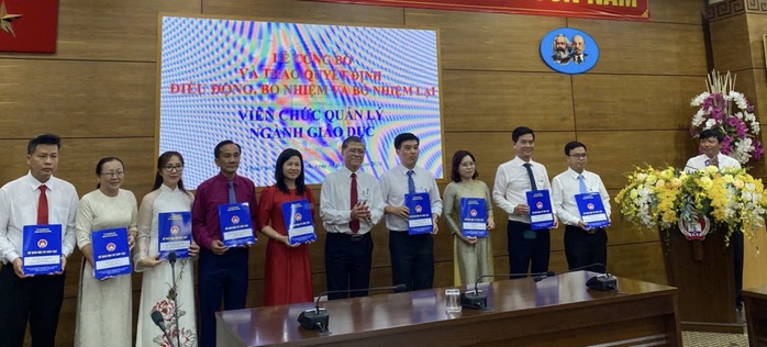 TPHCM điều động, bổ nhiệm loạt hiệu trưởng c&aacute;c trường THPT ở cả 3 khu vực - Ảnh 2.