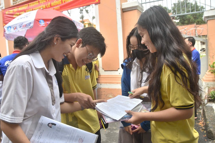 Tuyển sinh ĐH: Chấm dứt lạm ph&aacute;t nguyện vọng - Ảnh 1.