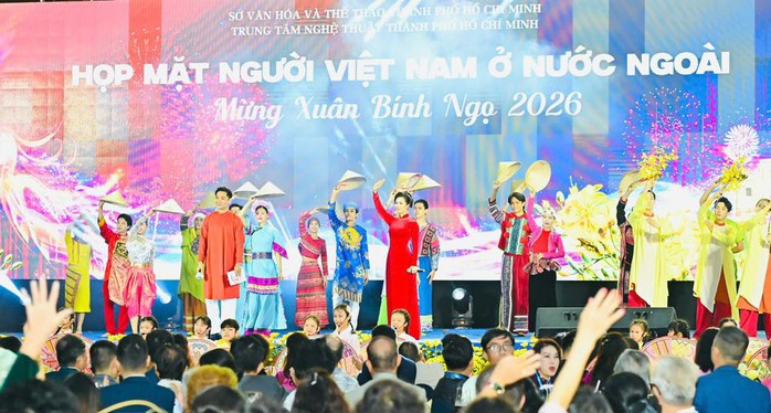 Những khoảnh khắc đặc biệt Họp mặt người Việt Nam ở nước ngo&agrave;i Mừng Xu&acirc;n B&iacute;nh Ngọ 2026 - Ảnh 4.