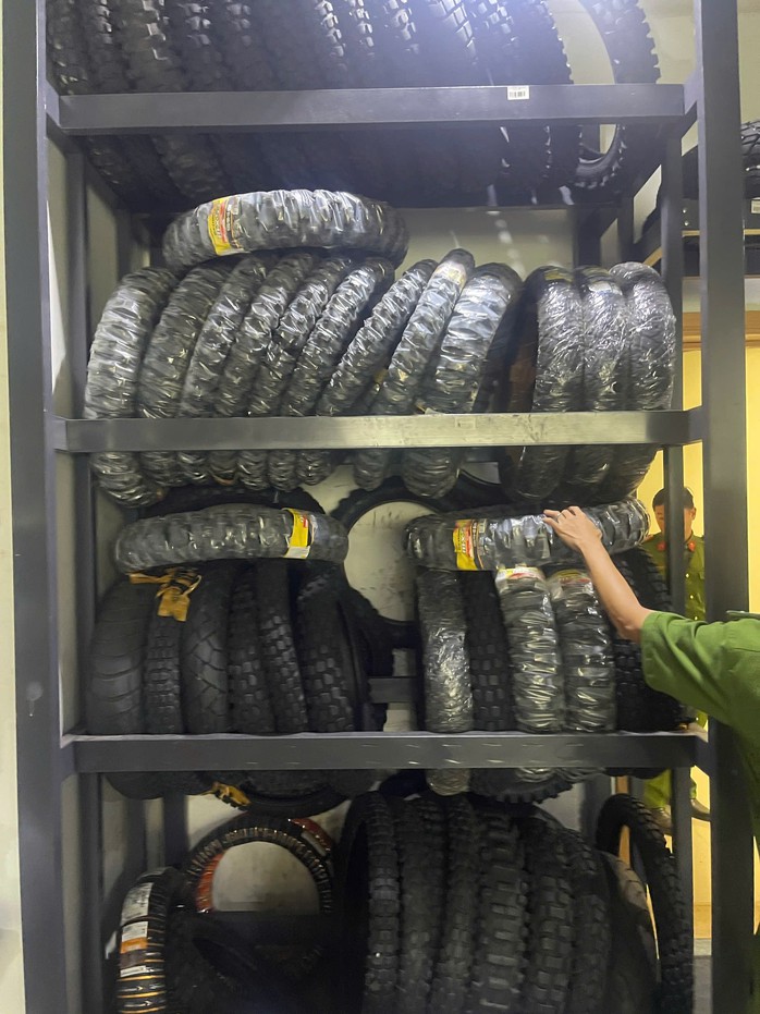 C&ocirc;ng an TPHCM bắt chủ doanh nghiệp Tigit Motorbikes - Ảnh 4.