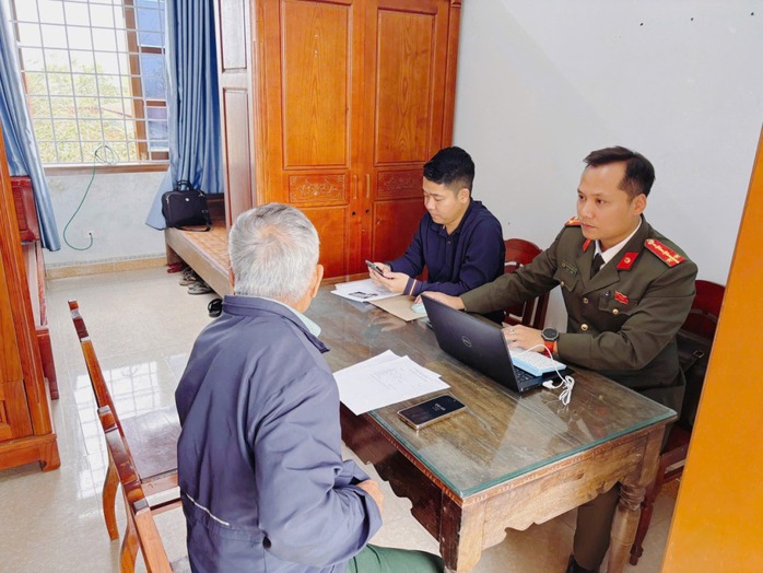 Đăng b&agrave;i viết xuy&ecirc;n tạc, sai sự thật tr&ecirc;n facebook, một người ở Quảng Trị bị xử phạt - Ảnh 1.