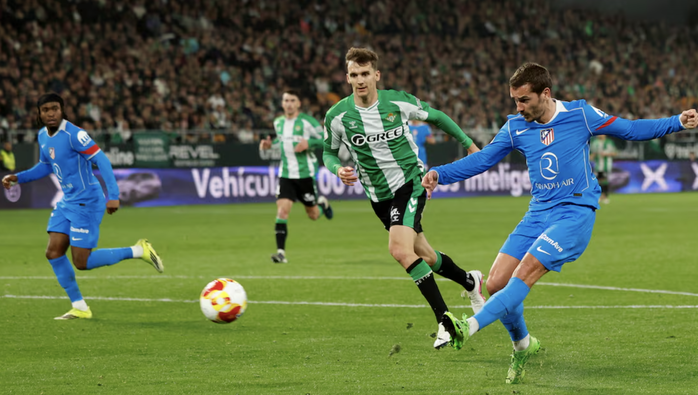 B&aacute;n kết C&uacute;p Nh&agrave; vua gọi t&ecirc;n Atletico Madrid - Ảnh 5.