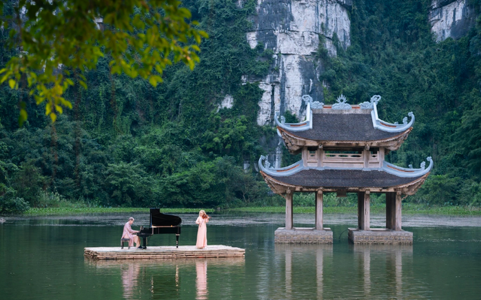 Nh&oacute;m nhạc huyền thoại Secret Garden thực hiện MV tuyệt đẹp ở Việt Nam - Ảnh 4.