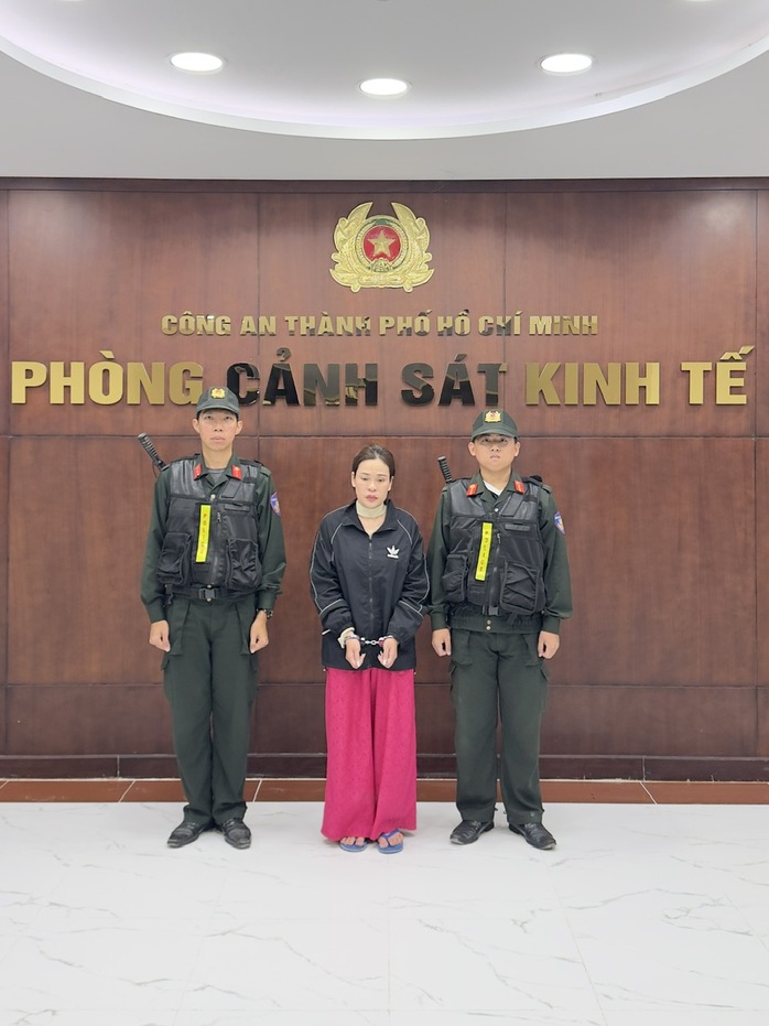 C&ocirc;ng an TPHCM bắt người đứng sau C&ocirc;ng ty Th&eacute;p Ho&agrave;ng Minh Ph&aacute;t  - Ảnh 1.