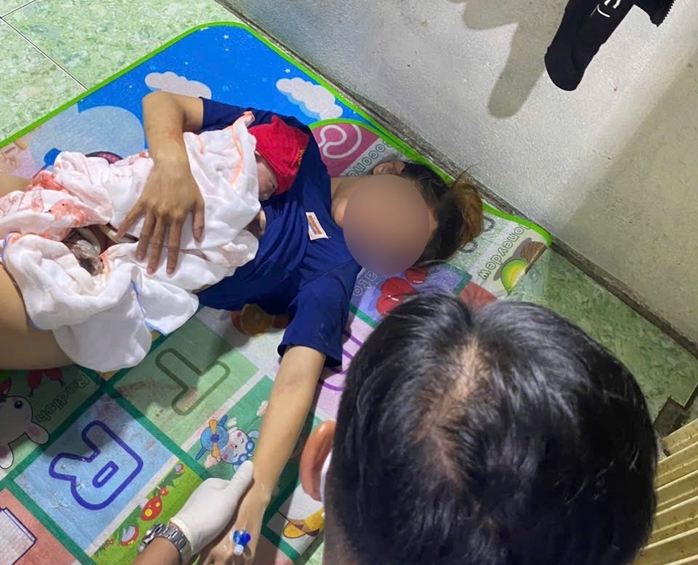 Chủ quan, một sản phụ đẻ rớt tại ph&ograve;ng trọ - Ảnh 1.