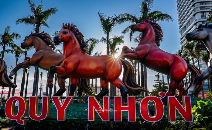 Quy Nhơn ra mắt cụm linh vật Tết 2026, thêm điểm check-in cho du khách - Ảnh 4.