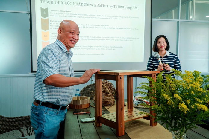 "Vượt r&agrave;o" gia c&ocirc;ng, lập kỳ t&iacute;ch triệu đ&ocirc;: Tự tin ra biển lớn - Ảnh 1.