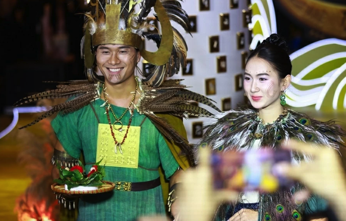 Kh&aacute;m ph&aacute; cội nguồn con Rồng ch&aacute;u Ti&ecirc;n trong "Huyền t&igrave;nh Dạ trạch" - Ảnh 4.