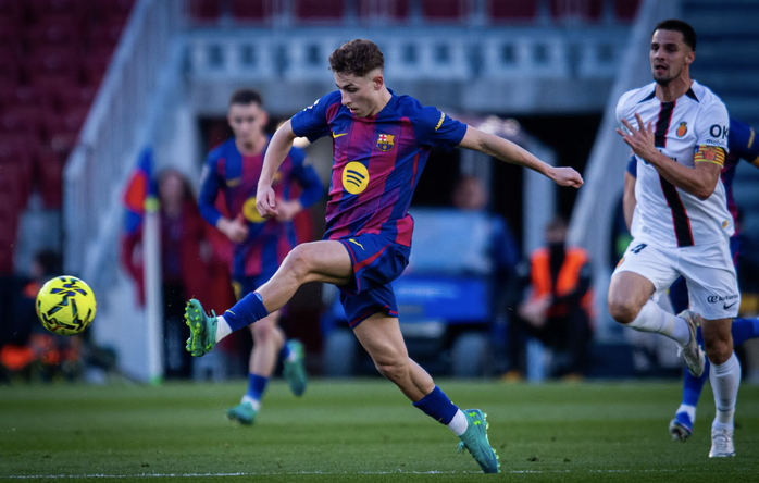 Lamine Yamal lập si&ecirc;u phẩm, Barcelona đại thắng Mallorca giữ ng&ocirc;i đầu La Liga - Ảnh 1.