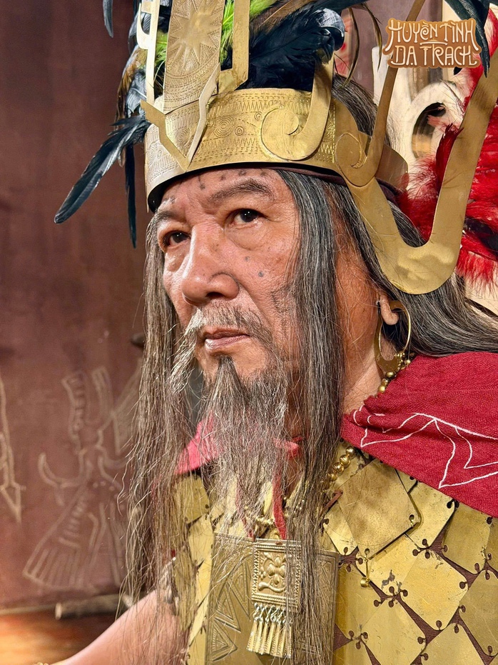 Kh&aacute;m ph&aacute; cội nguồn con Rồng ch&aacute;u Ti&ecirc;n trong "Huyền t&igrave;nh Dạ trạch" - Ảnh 2.