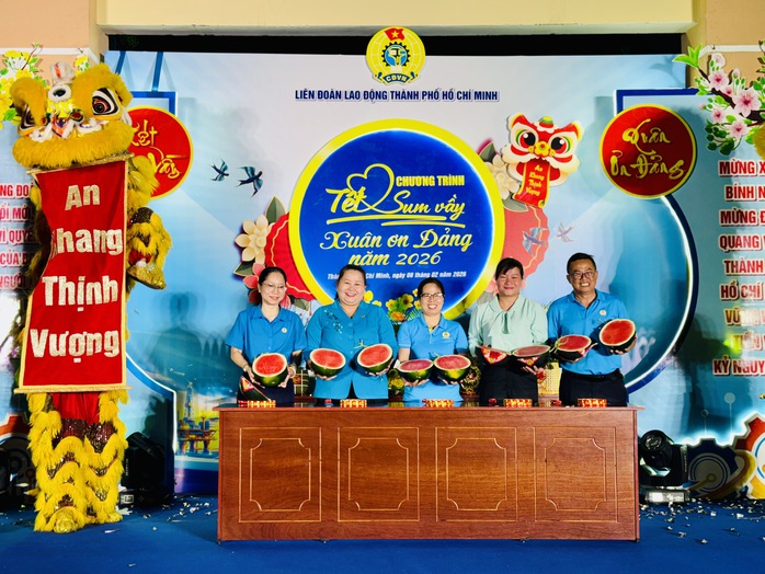 400 đo&agrave;n vi&ecirc;n &ndash; lao động kh&oacute; khăn sum vầy đ&oacute;n Tết c&ugrave;ng C&ocirc;ng đo&agrave;n TPHCM - Ảnh 5.